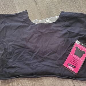 Undercover mama black top cover